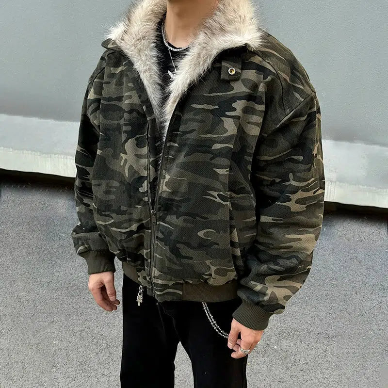 Feather light Camouflage Jacket with Faux Fur Collar Youthful Men's Anime