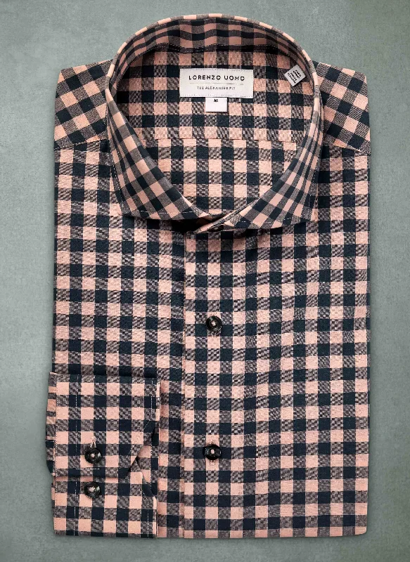 Alexander in Antique Pink Check Shirt Relaxed Men's Beach