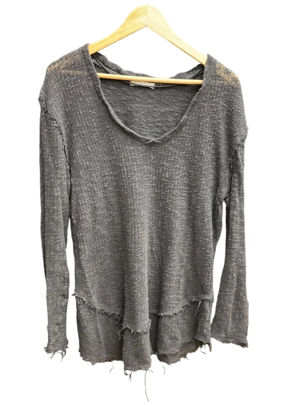 Top Long Sleeve By We The Free In Grey, Size: S Cool Men's Distressed