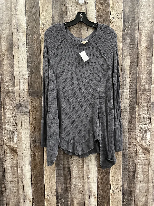 Top Long Sleeve By Jane And Delancey In Grey, Size: L Minimalist Men's Casual 