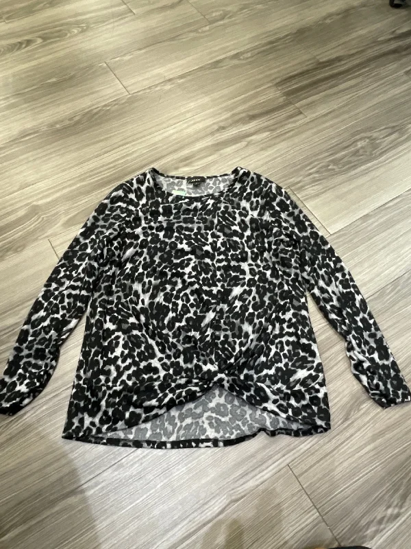 Top Long Sleeve By Alyx In Animal Print, Size: L Vacation