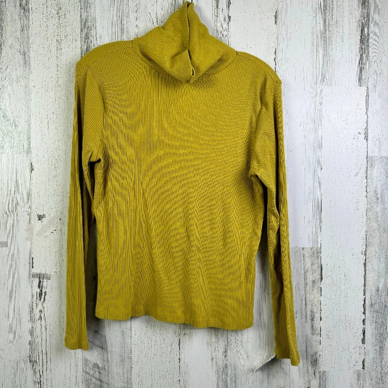 Top Long Sleeve Basic By Old Navy In Yellow, Size: L Refined Men's Hand