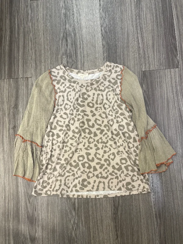 Top Long Sleeve Basic By Mystree In Animal Print, Size: S Adventure